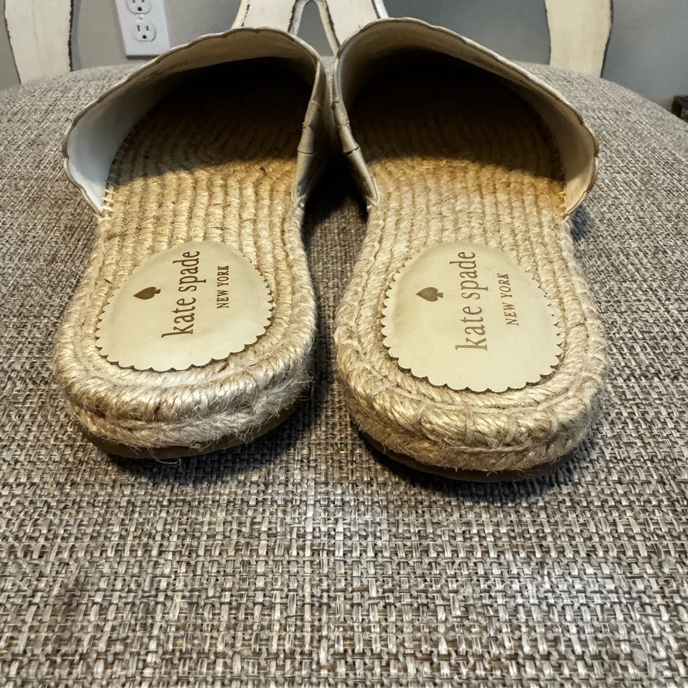 Kate Spade “Rosie Pineapple” Flats Size 8.5B